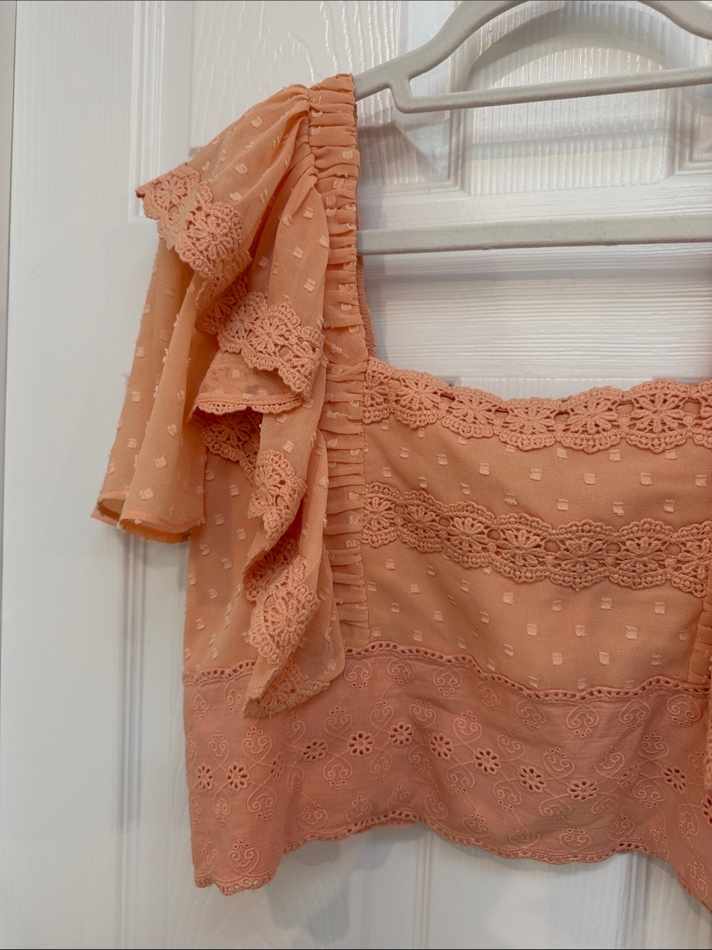 Hope & Ivy Broderie Frill Sleeve Peach Crop Top - Picture 5 of 14